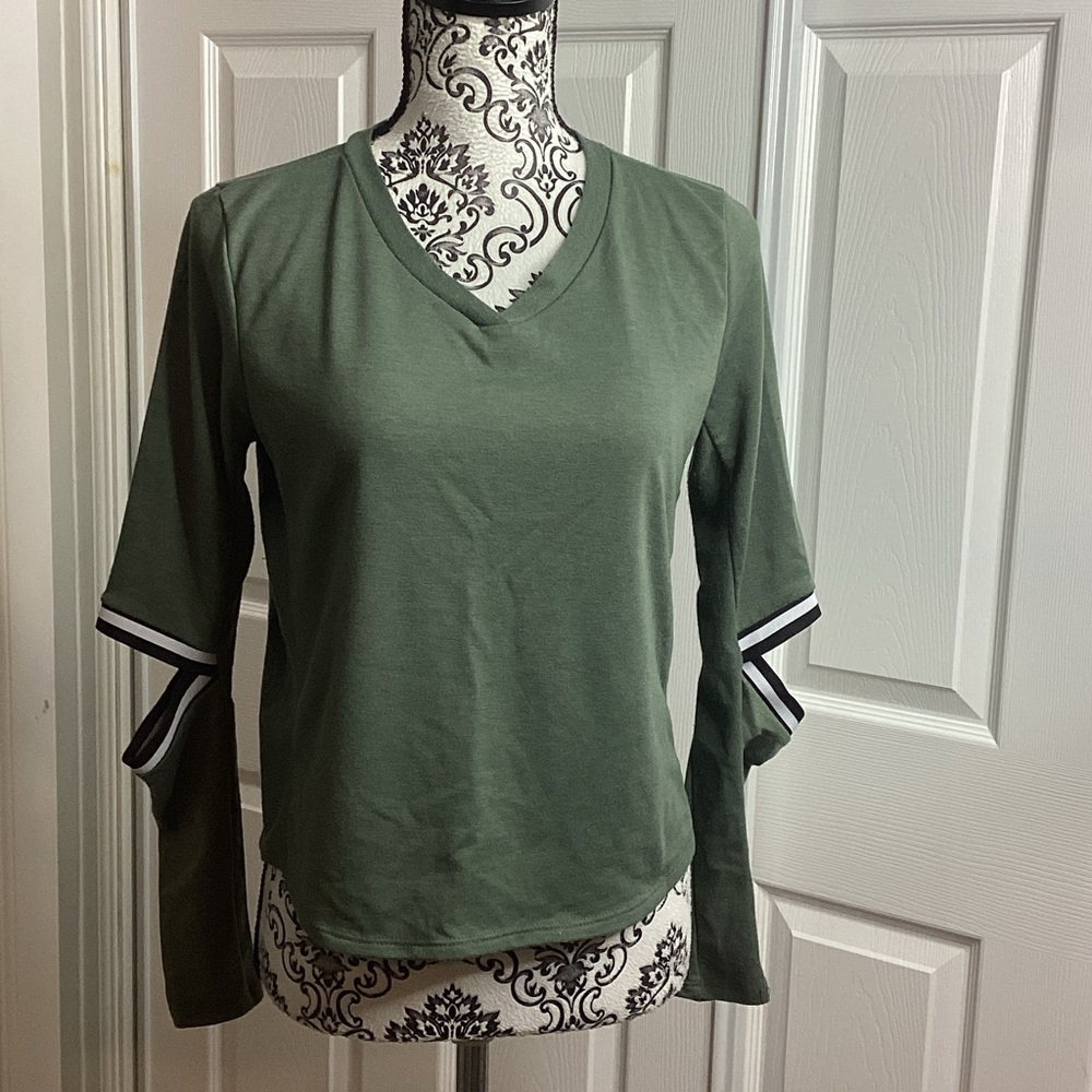 Ethereal‎ Chic Olive V-Neck Long Sleeve Top with Striped Accents Elbow Hole S